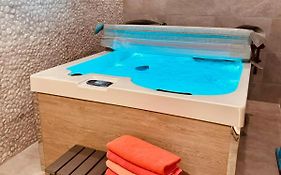 Casa Olivia, Luxurious Village House With Sauna And Jacuzzi